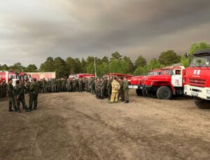 Kazakistan’daki yangın bölgesine takviye ekip ve asker gönderildi