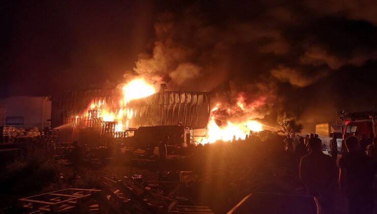 Mersin’deki fabrika yangını kontrol altına alındı