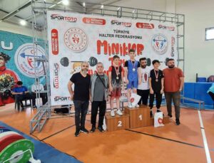 Minik Hüseyin Buğra, Türkiye Halter Şampiyonu oldu
