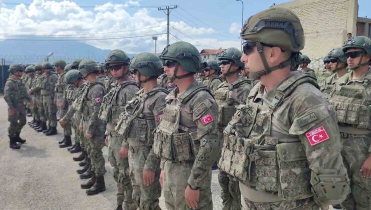 NATO’nun talebi üzerine Türk komandolar Kosova’ya geldi