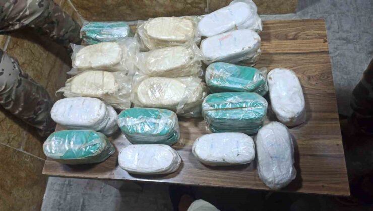 Afrin’de uyuşturucu operasyonu: 10 kilo esrar, 500 bin hap ele geçirildi
