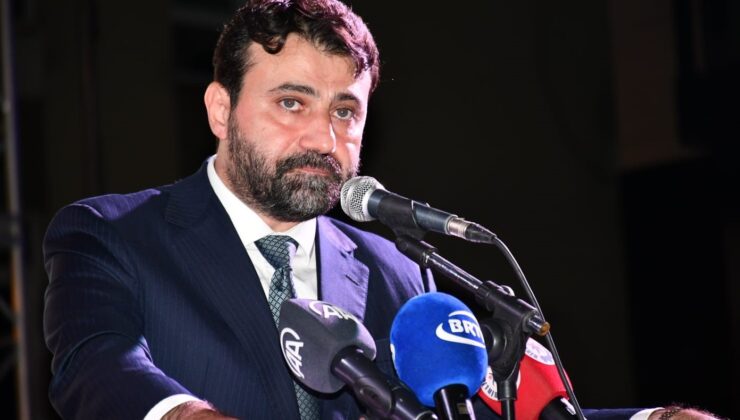 AK Parti’li Cem Şahin: “8 bin 600 küsur kişi bir meczuba iradesini olduğu gibi rehin verdi”