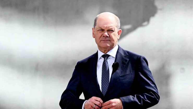 Almanya Başbakanı Scholz: “Fransa’nın istikrarsız hale gelmesini beklemiyorum”