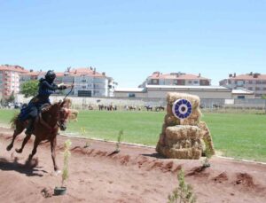 Atlı Okçuluk Türkiye Şampiyonası Çeyrek Final müsabakaları Akşehir’de başladı
