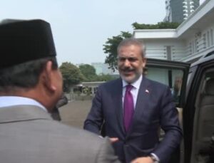 Bakan Fidan, Endonezya Savunma Bakanı Subianto ile görüştü