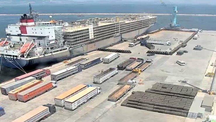 Çelebi Bandırma Limanı’nda canlı hayvan tahliyesi yönetim tarafından alınan önlemler ile hızlı sürüyor