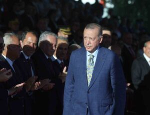 Cumhurbaşkanı Erdoğan: “Yok etmek istedikleri Kıbrıs Türkleri bugün kendi bayraklarının gölgesinde güvenle yaşıyor”
