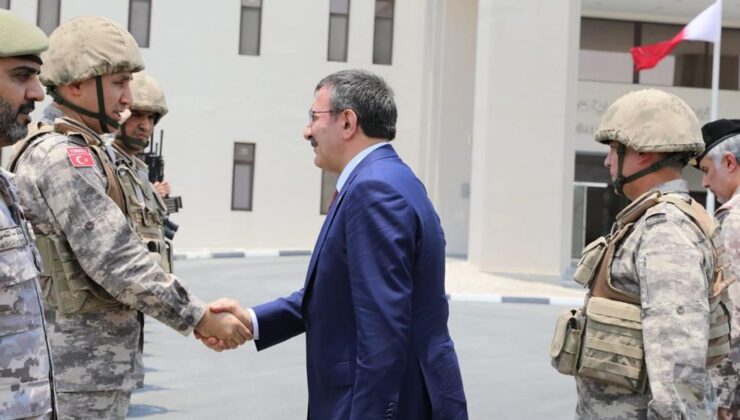 Cumhurbaşkanı Yardımcısı Yılmaz’dan Katar Türk Birleşik Müşterek Kuvvet Komutanlığına ziyaret