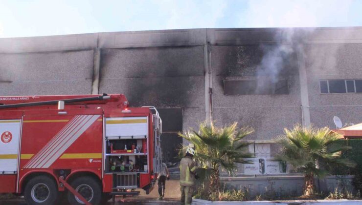 İzmir’de polyester fabrikasında çıkan yangın kontrol altına alındı