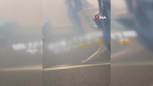 Kabinini duman kaplayan yolcu uçağı acil iniş yaptı
