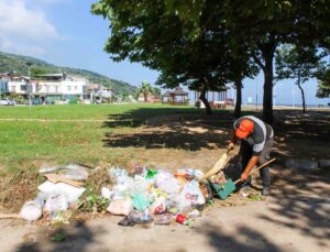 Karacabey’in sahil bölgelerinde hummalı temizlik çalışması