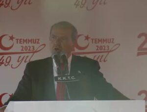 – KKTC Cumhurbaşkanı Ersin Tatar, 20 Temmuz Barış ve Özgürlük Bayramı Töreni’nde yaptığı açıklamada, “Egemenliğimizi asla teslim etmeyeceğiz, iki devletli çözüme varız” dedi.