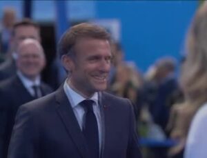 Macron: “Ukrayna’ya uzun menzilli füzeler göndereceğiz”