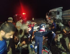 Mardin’de tanker ile kamyonet kafa kafaya çarpıştı: 1 ölü, 2 yaralı