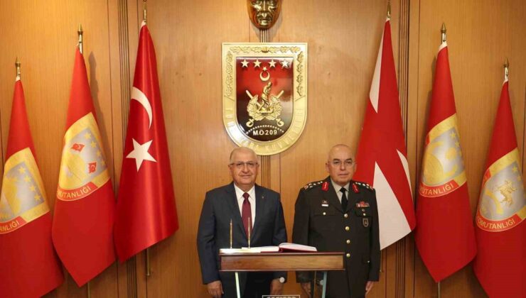 Milli Savunma Bakanı Yaşar Güler’den Kuvvet Komutanlıklarına Ziyaret