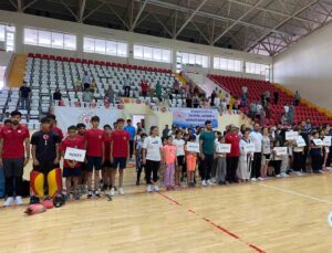 Osmaniye’de yaz spor okulları ve GSB engelsiz spor okulları açıldı