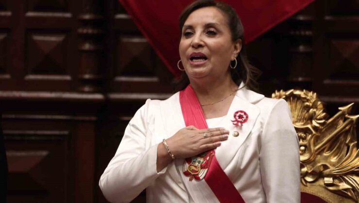 Peru’da Bağımsızlık Günü etkinliklerinde hükümet karşıtı protesto