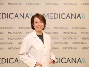 Prof. Dr. Sibel Özler: “Kadınlar kendilerine bakarak menopoz yaşını uzatabilir”