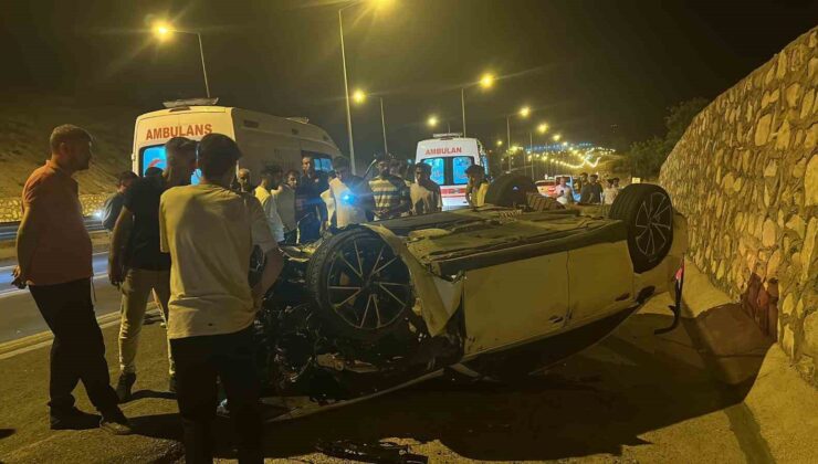 Siirt’te otomobil takla attı: 3 yaralı