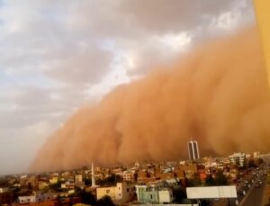 Sudan’ı kum fırtınası vurdu