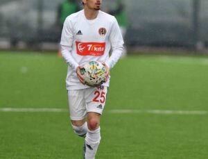 Turgutluspor 3 futbolcusu ile sözleşme uzattı