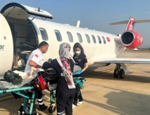 4 yaşındaki hasta uçak ambulansla Şanlıurfa’dan Bursa’ya getirildi
