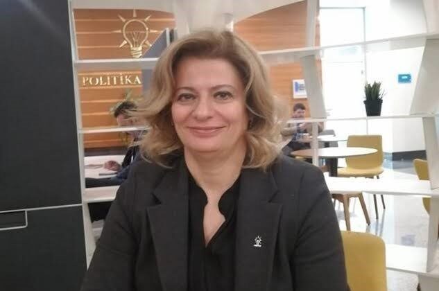 AK Parti Söke İlçe Başkanı Sibel Menderes görevinden ayrıldı