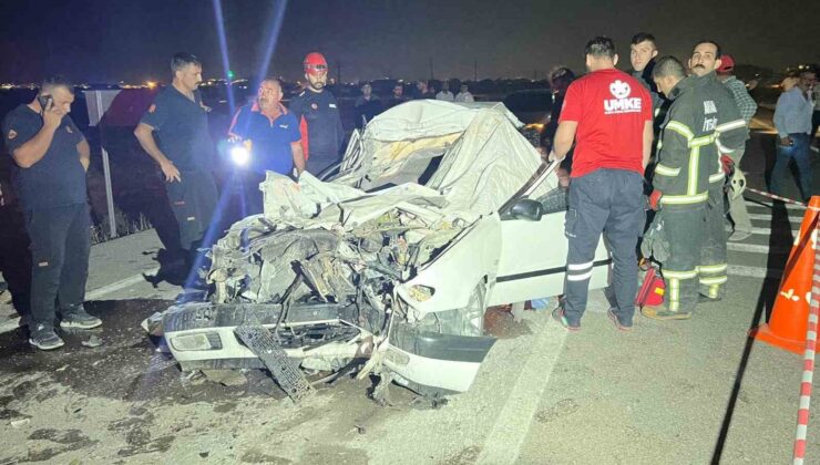Aksaray’da otomobil kamyonetle çarpıştı: 1 ölü, 2 ağır yaralı