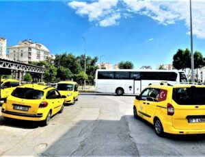 Antalya’da taksimetre açılış 20 TL, indi bindi ise 60 TL oldu