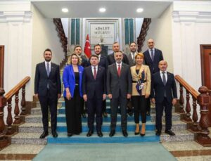 Bakan Tunç, ASKON Başkanı Aydın’ı makamında kabul etti