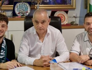 Bursaspor’da Çağatay Yılmaz’ın sözleşmesi 2026’ya kadar uzatıldı