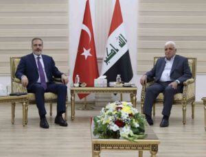 Dışişleri Bakanı Fidan, Haşdi Şabi Komisyonu Başkanı el-Feyyad ile görüştü