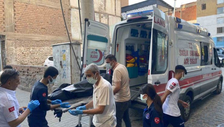 Diyarbakır’da iki gündür haber alınamayan kadın evde ölü bulundu