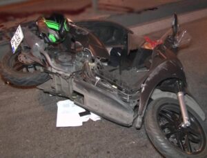 E-5’te 2 araç ve 1 motosiklet kazaya karıştı: 1 ölü