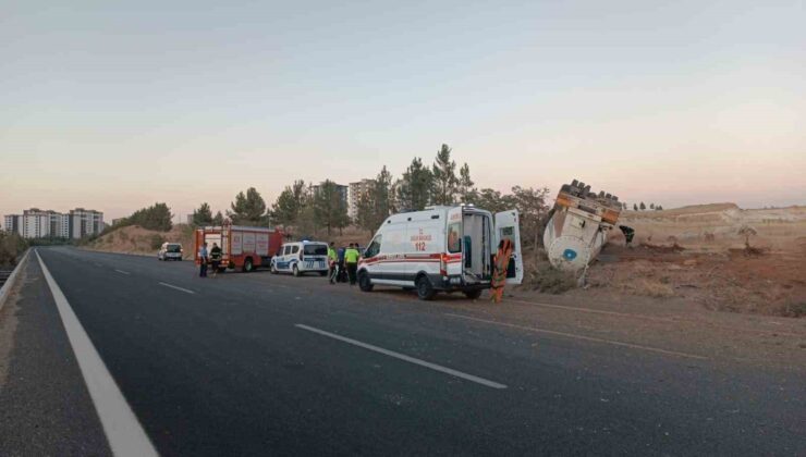 Gaziantep’te kontrolden çıkan hafriyat kamyonu aracı biçti: 1 ölü, 3 yaralı