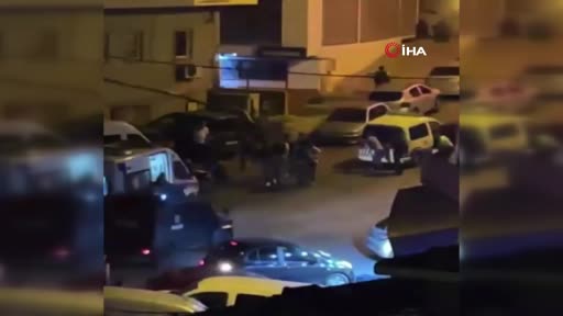 Kağıthane’de polise silahlı saldırı: 2 polis ağır yaralı, 1’i ölü, 2 şüpheli yaralı ele geçirildi