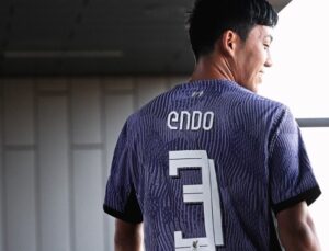 Liverpool, Wataru Endo’yu kadrosuna kattı