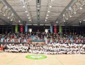 Manisa’da büyükşehirin yaz spor okullarında 2023 dönemi törenle sona erdi