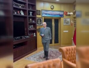 MHP’den çizmelerini giyen Devlet Bahçeli videosu ile Kıbrıs mesajı