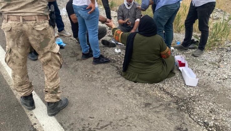 Van’da Irak plakalı otomobil kaza yaptı: 4 yaralı