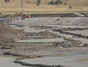 1,5 milyar TL’lik yatırımla Karasu Nehri ıslah ediliyor