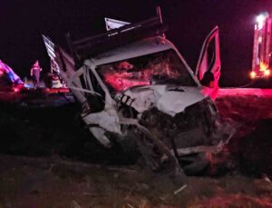 Adıyaman’da 3 aracın karıştığı kazada 3 kişi yaralandı