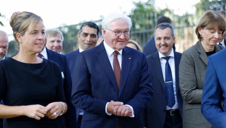 Almanya Cumhurbaşkanı Steinmeier’den Türk derneğine ziyaret