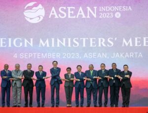 ASEAN Güneydoğu Asya Ülkeleri Birliği Zirvesi başlıyor