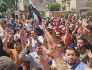 Azez’de halk terör örgütü PKK’yı protesto etti