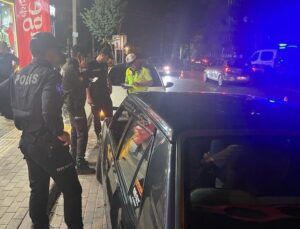 Bursa’da polis ekipleri ‘Huzur’ uygulaması yaptı