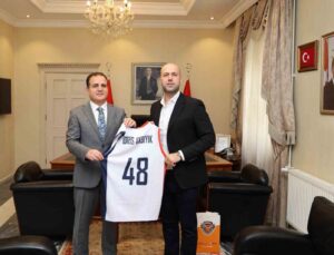 Çağdaş Bodrumspor Basketbol Kulübü Başkanı Çağlar’dan Vali Akbıyık’a ziyaret