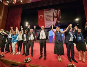 CHP Bursa İl Başkanlığına Nihat Yeşil seçildi