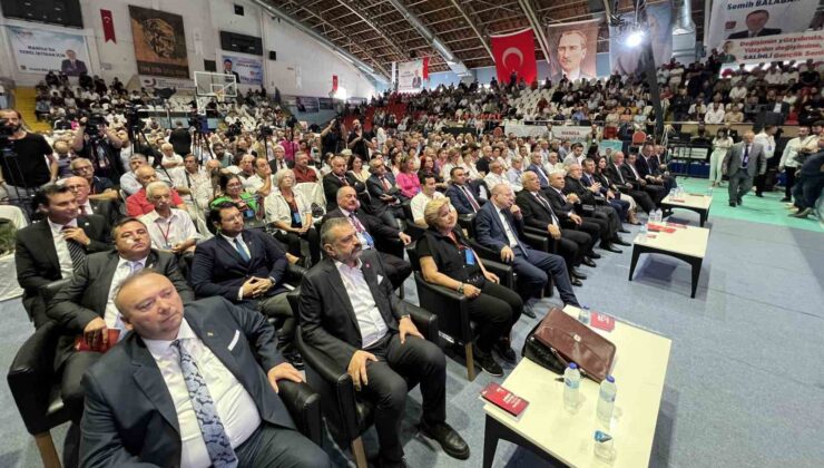 CHP Manisa İl Başkanlığına Ferdi Zeyrek seçildi