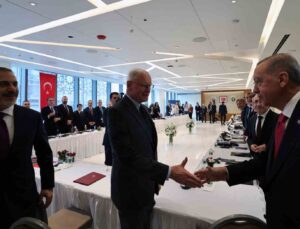 Cumhurbaşkanı Erdoğan, ABD’deki düşünce kuruluşu temsilcileriyle yuvarlak masa toplantısında bir araya geldi